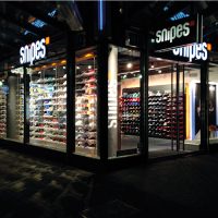 queh_leuchtwerbung_snipes