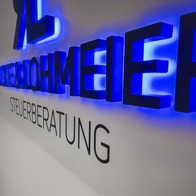 quehl_3d_buchstaben_innengestaltung_worms_racke_steuerberater