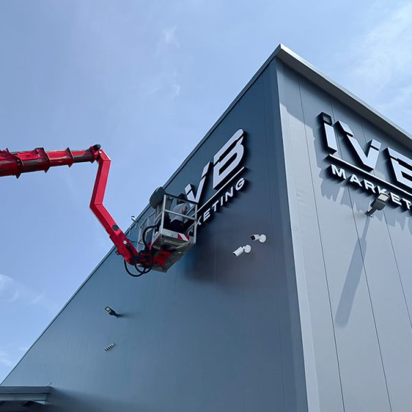 quehl_3d_buchstaben_ivb_marketing_montage