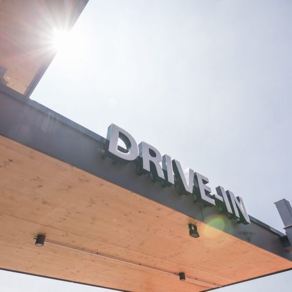 quehl_3d_buchstaben_outdoor_drive_in (2)