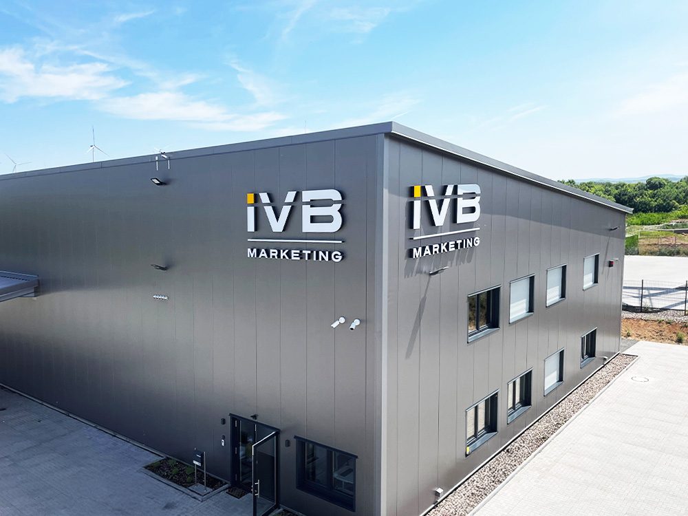 quehl_3d_lichtbuchstaben_aussenwerbung_werbeanlage_ivb_marketingjpg