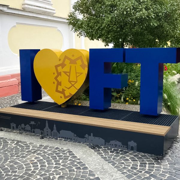 quehl_3d_logo_leuchtwerbung_fotospot_stadt_frankenthal