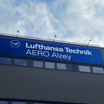 quehl_außenwerbung_werbeanlage_lufthansa