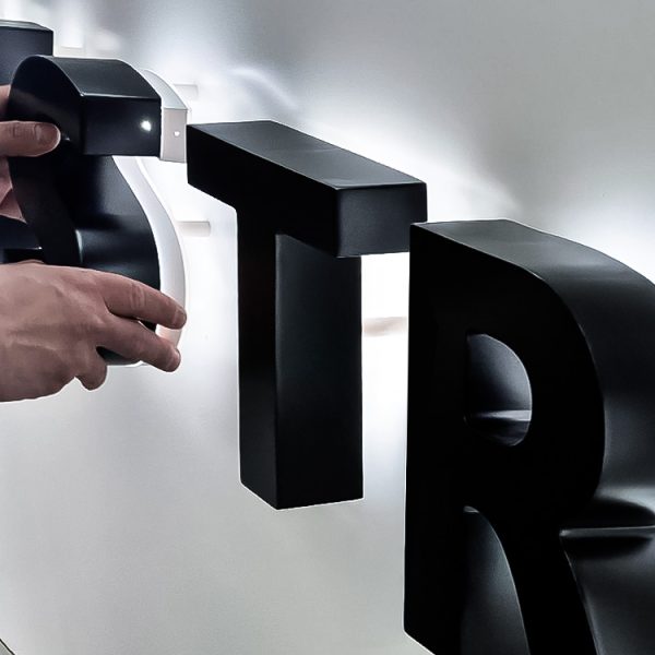 quehl_led_werbeanlage_3d_buchstaben_tüv_austria