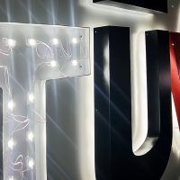 quehl_led_werbeanlage_3d_leuchtbuchstaben_tüv_austria
