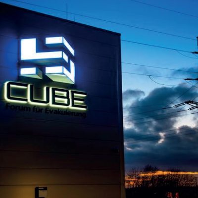 quehl_leuchbuchstaben_leuchtwerbung_LED_cube