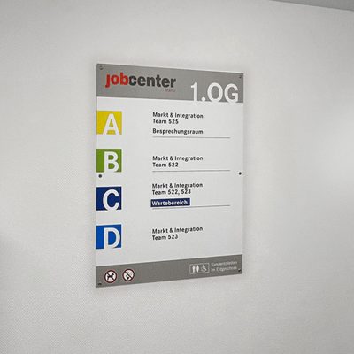 quehl_wegeleitsysteme_schild_jobcenter_mainz