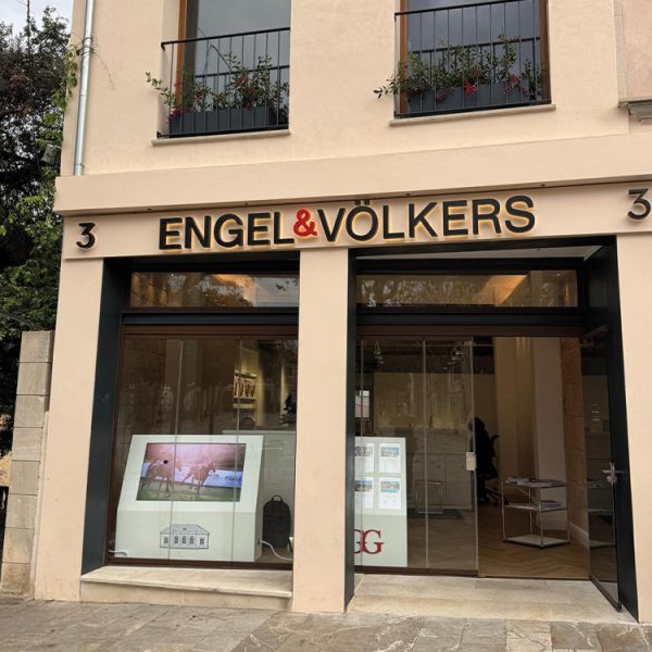 quehl_werbeanlage_lichtwerbung_engel_voelkers