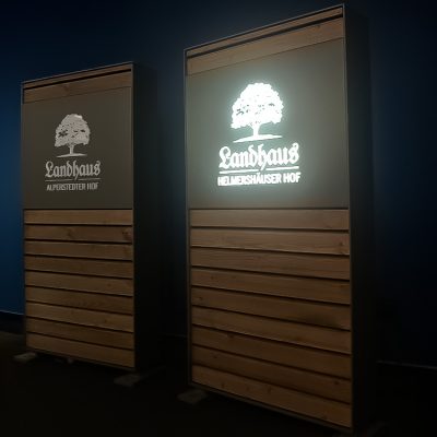 quehl_werbepylone_forum