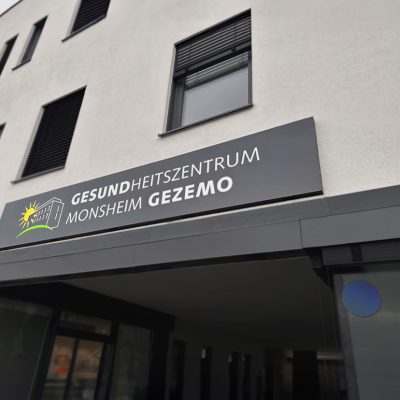 quehl_werbeschilder_gezemo