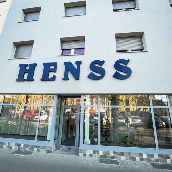 quehl_werbetechnik_3d_logo_lichtwerbung_ludwigshafen_henss