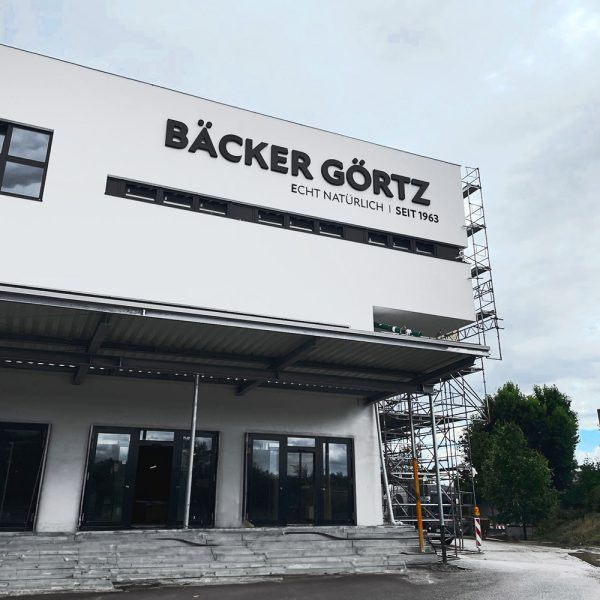 quehl_werbetechnik_aussenwerbung_goertz