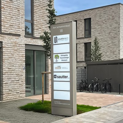 quehl_werbetechnik_werbepylonen_aussenwerbung_haus_co_wiesloch